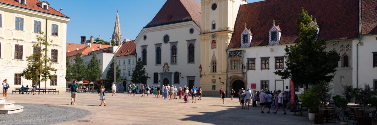 Serwis Szkolnictwo wyższe na Słowacji: uczelnie, studia I stopnia, studia magisterskie i doktoranckie - v.PL, study